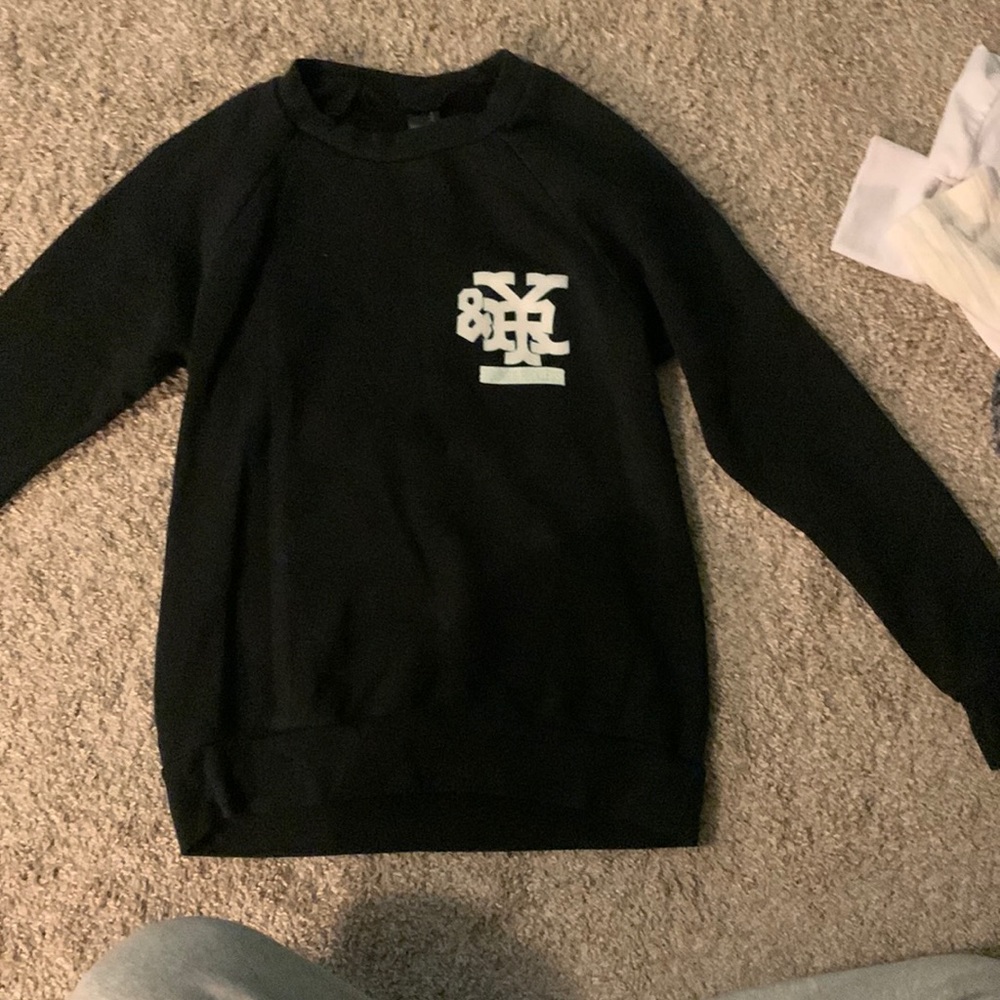 Young & reckless black crewneck